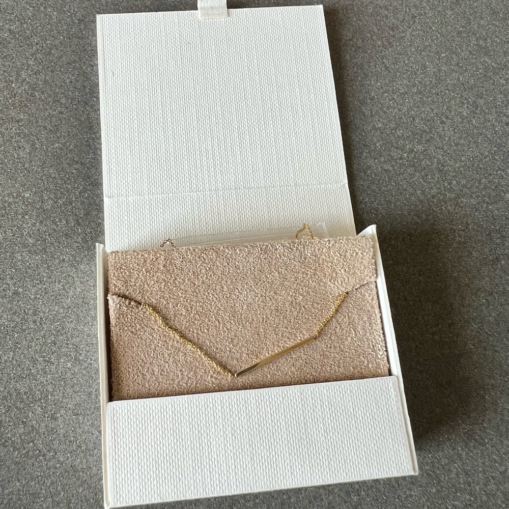 Vrai 14k gold Line necklace